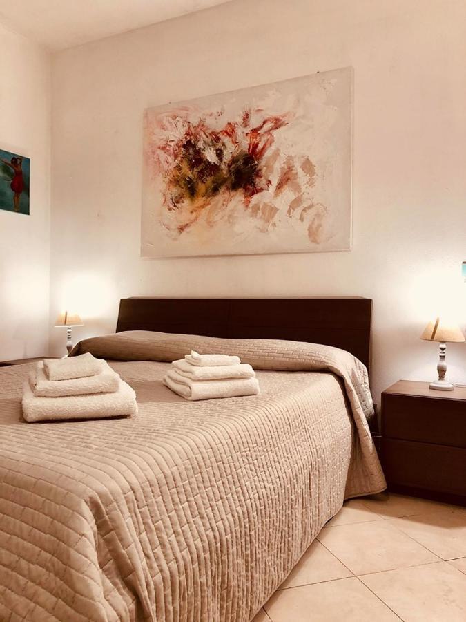B&B Le Quattro Stagioni La Maddalena  Bagian luar foto