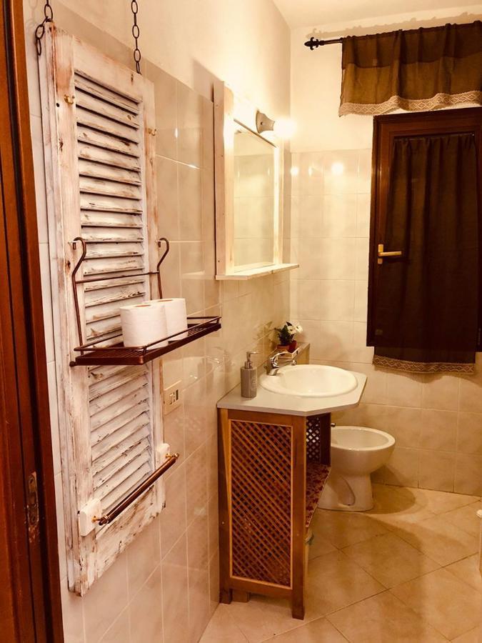 B&B Le Quattro Stagioni La Maddalena  Bagian luar foto
